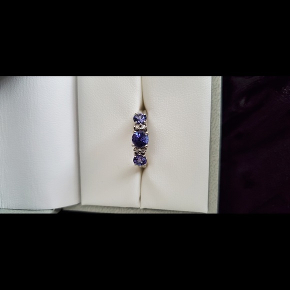 Tanzanite and diamond 14K white gold ring - Picture 5 of 10